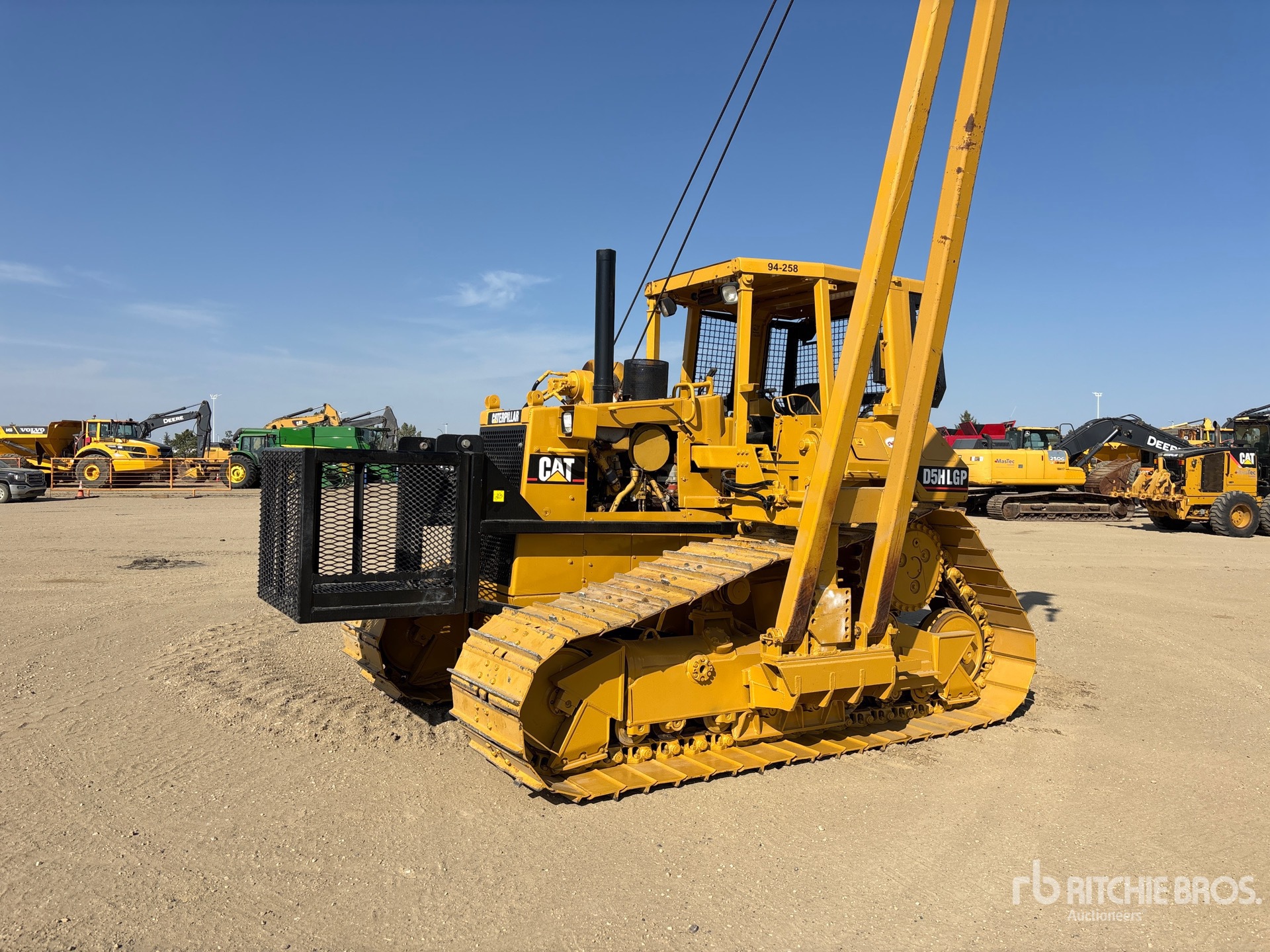 1994 Cat D5H LGP Series II Pipelayer w/ Midwestern M30CH Conversion