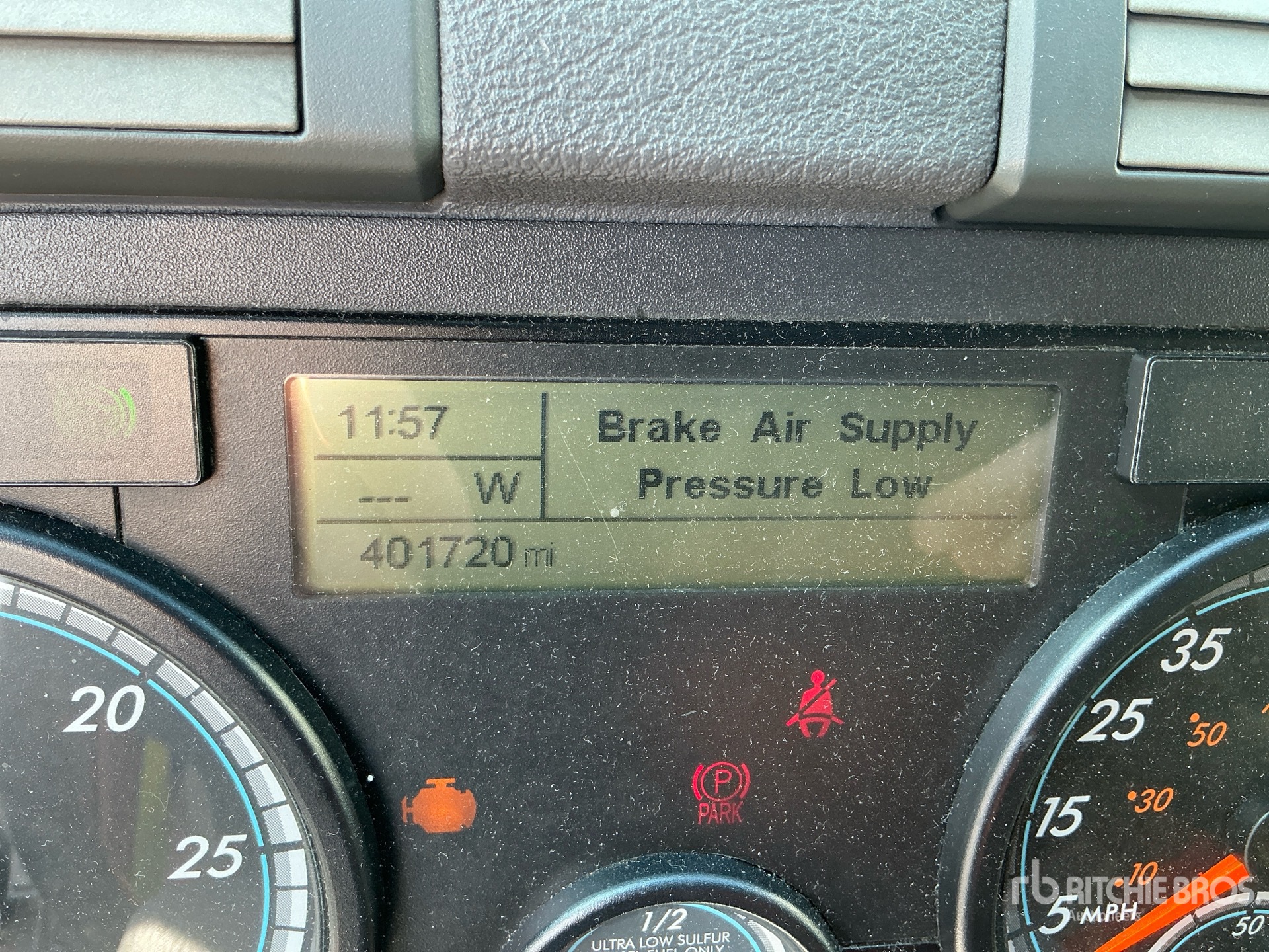 2016 Freightliner Cascadia 125 T/A Sleeper Truck Tractor (Inoperable)