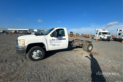 2013 Chevrolet Silverado 3500HD 4x2 Cab and Chassis