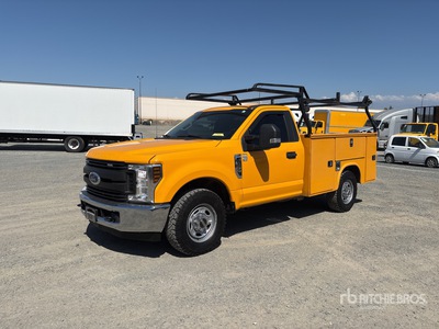2019 Ford F-250 XL 4x2 Utility Truck