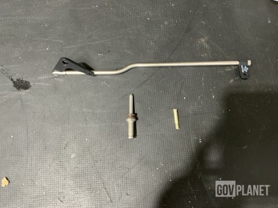 (1) Rigid Connecting Link, (62) Pin-Rivets, (26) Blind Rivets & Assorted Items