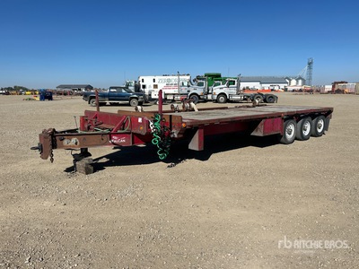 2005 FalCan FH-370 Tri/A 22 ft - 36.5 ft Extendable Flatbed Trailer