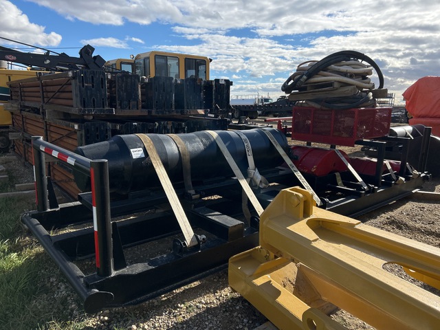 Earthtool 24 in Pneumatic Hammer