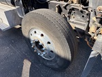 4 Underbody - Truck with Right Steer Tire