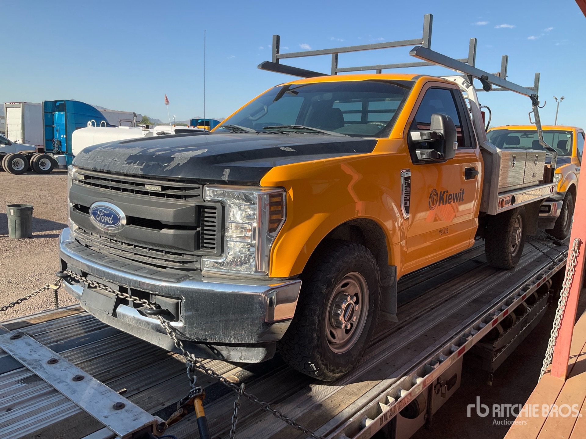 2019 Ford F-250 Flatbed Truck