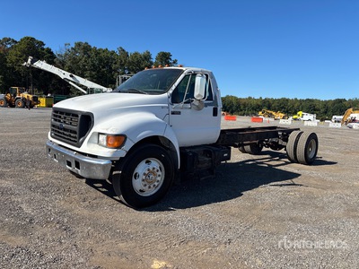 2002 Ford F-650 4x2 Autocarro cabina e telaio