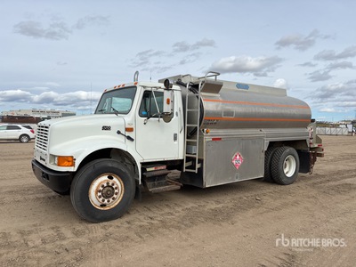 1996 International 4700 Ciężarówka na paliwo