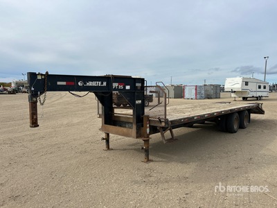 2010 Trailtech TD210-24 30 ft T/A Gooseneck Remolque Portamaquinaria