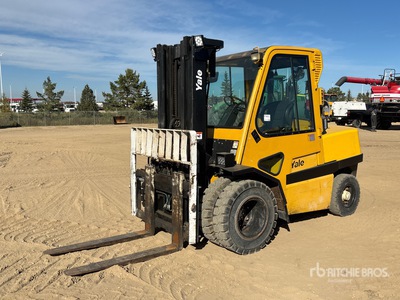 2000 Yale GLP110MJNGBE091.1 11000 lb Pneumatic Tire Wózek widłowy