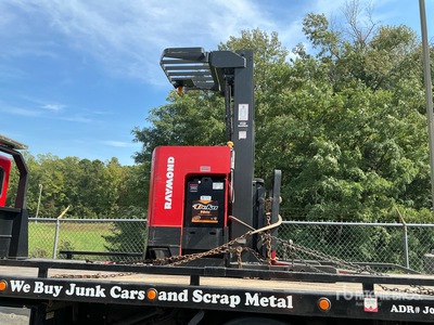 2000 Raymond R40TT Reach Truck