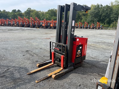 2000 Raymond R40TT 1000 lb Electric Forklift