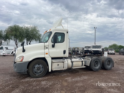 2014 Freightliner Cascadia 125 6x4 T/A Day Cab Truck Tractor