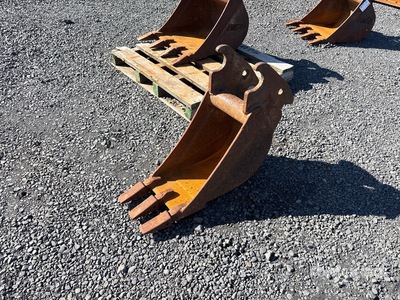 12 in Digging Excavator Bucket