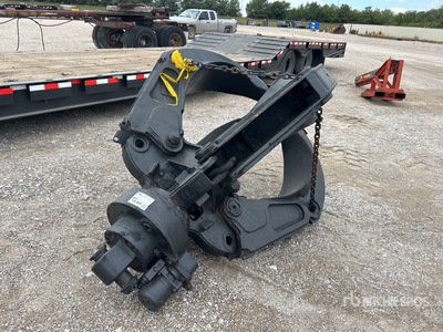 39 in Rotating Excavator Grapple