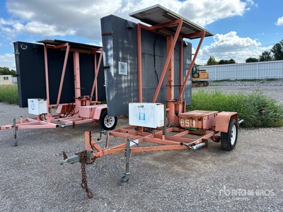 2000 Wanco WTLMB-S-LLA Solar Message Board