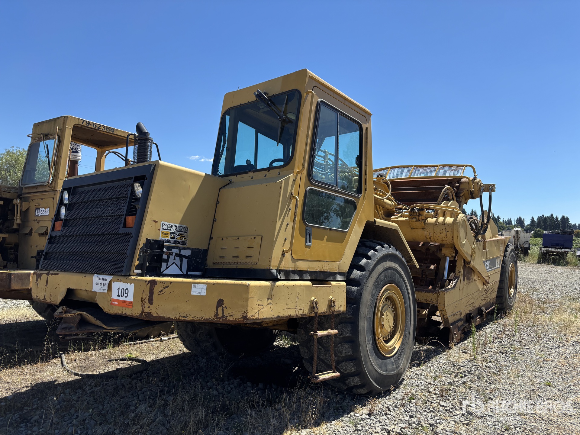 2000 Cat 615C Series II モータースクレーパー