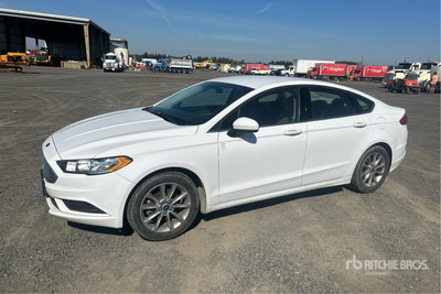 2017 Ford Fusion SE Automobile