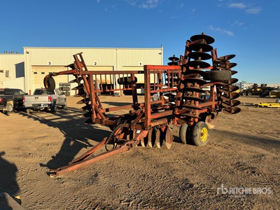 1990 Sunflower 20 ft Offset Disc