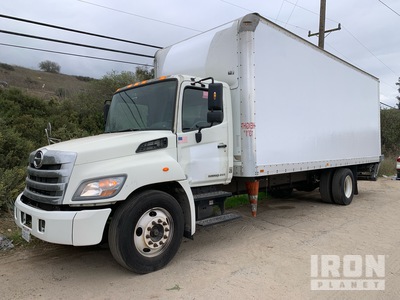 2013 Hino 238 4x2 Van Truck