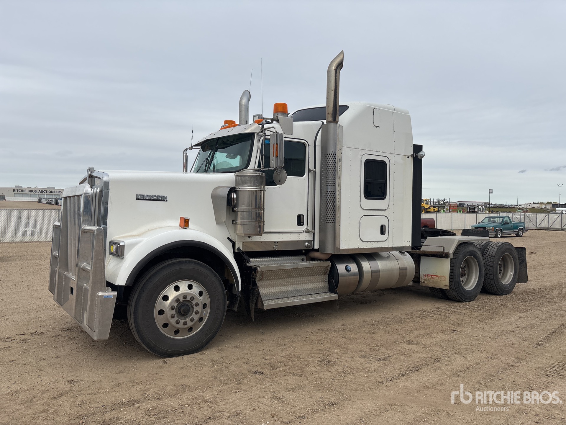 2019 Kenworth W900 T/A Sleeper Truck Tractor