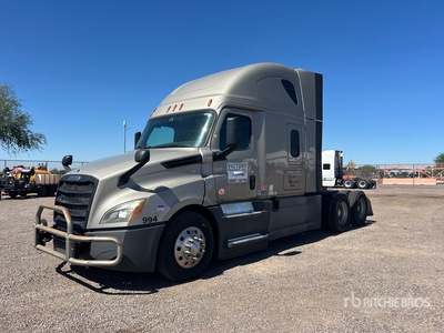 2018 Freightliner Cascadia 126 6x4 T/A Sleeper Truck Tractor