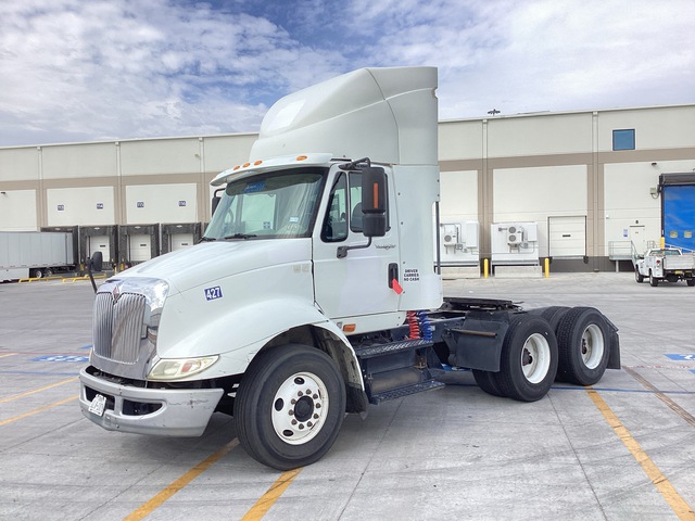 2009 International 8600 6x4 T/A Day Cab Truck Tractor