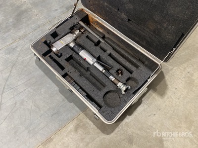 Tri-Tool Bevel Master 204B Pipe Beveling Machine