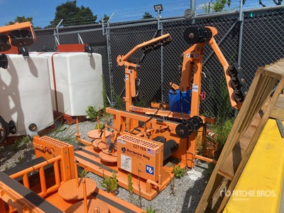 EZG Barbwire Hog Skid Steer Barbwire Stretcher