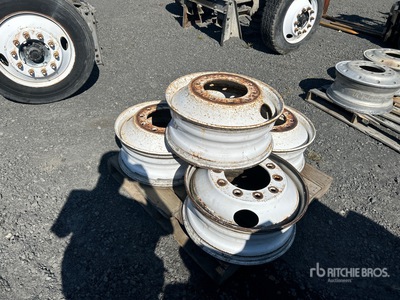 Quantity of (4) Räder