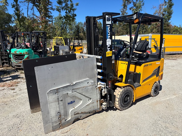 2022 (unverified) Hyundai 25B-9U 5000 lb Electric Forklift 2022 (unverified) Hyundai 25B-9U 5000 lb Electric Forklift