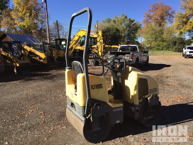 COMPACTADOR 2015 WACKER NEUSON RD12A