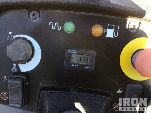 COMPACTADOR 2015 WACKER NEUSON RD12A