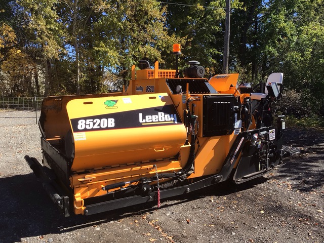 2022 LeeBoy 8520B Track Asphalt Paver