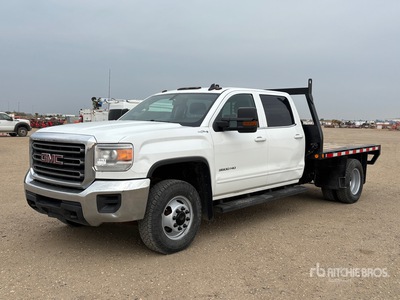 2018 GMC Sierra 3500HD 4x4 Crew Cab Flatbed Truck