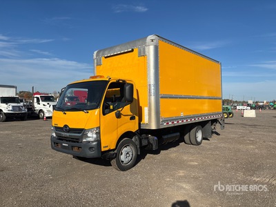 2016 Hino 195 4x2 Service Truck