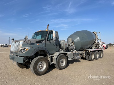 2012 International 7600SBA 10x6 Twin-Steer شاحنة خلاط