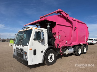 2008 Mack LEU 6x4 Front Loader サニテーショントラック