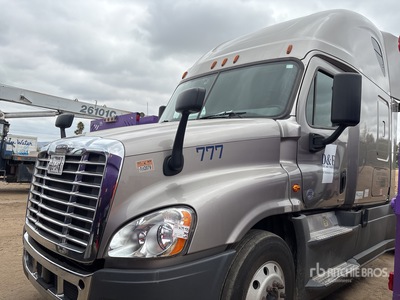 2018 Freightliner Cascadia 125 6x4 Sleeper Truck Tractor