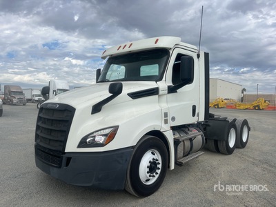 2018 Freightliner Cascadia 126 6x4 T/A Day Cab Truck Tractor