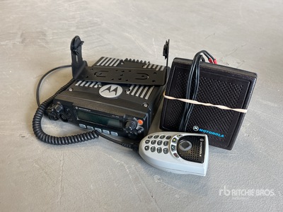 Quantity of (6) Motorola XTL2500 Radios