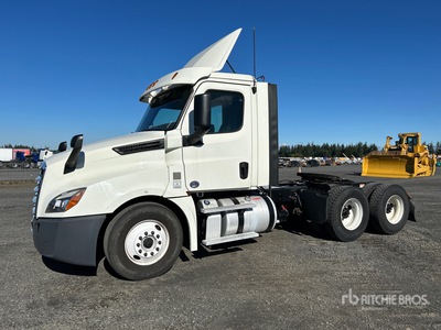 2018 Freightliner Cascadia 126 6x4 Cabeza Tractora Cabina Corta