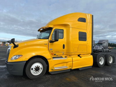 2020 International LT625 6x4 Cabina con cuccetta per trattore stradale