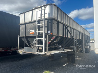 2012 Trinity 42 ft T/A Live Bottom Trailer