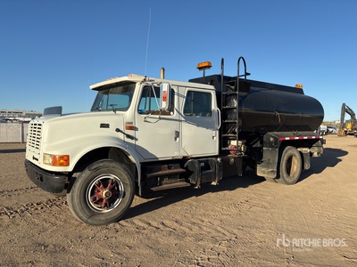 1995 International 4700 4x2 Crew Cab Water Truck