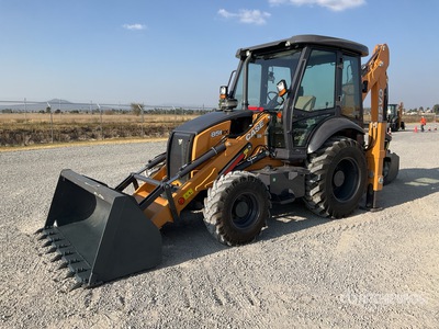 2018 Case 851EX-SS 4x4 Retroexcavadora / Graaflaadmachine