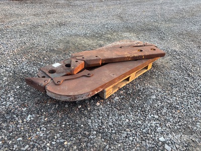 Pallet with attachment