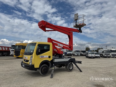2015 Palfinger P200A 20 m on 2015 Renault Maxity 120.35 Piattaforma autocarrata