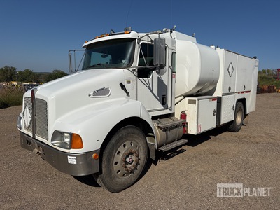 2007 Kenworth T300 4x2 Fuel and Lube Truck