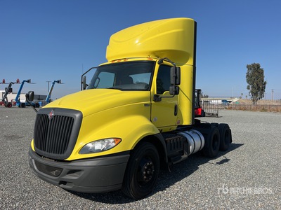 2020 International RH613 6x4 تراكتور شاحنة نهارية (ثنائية المحور)
