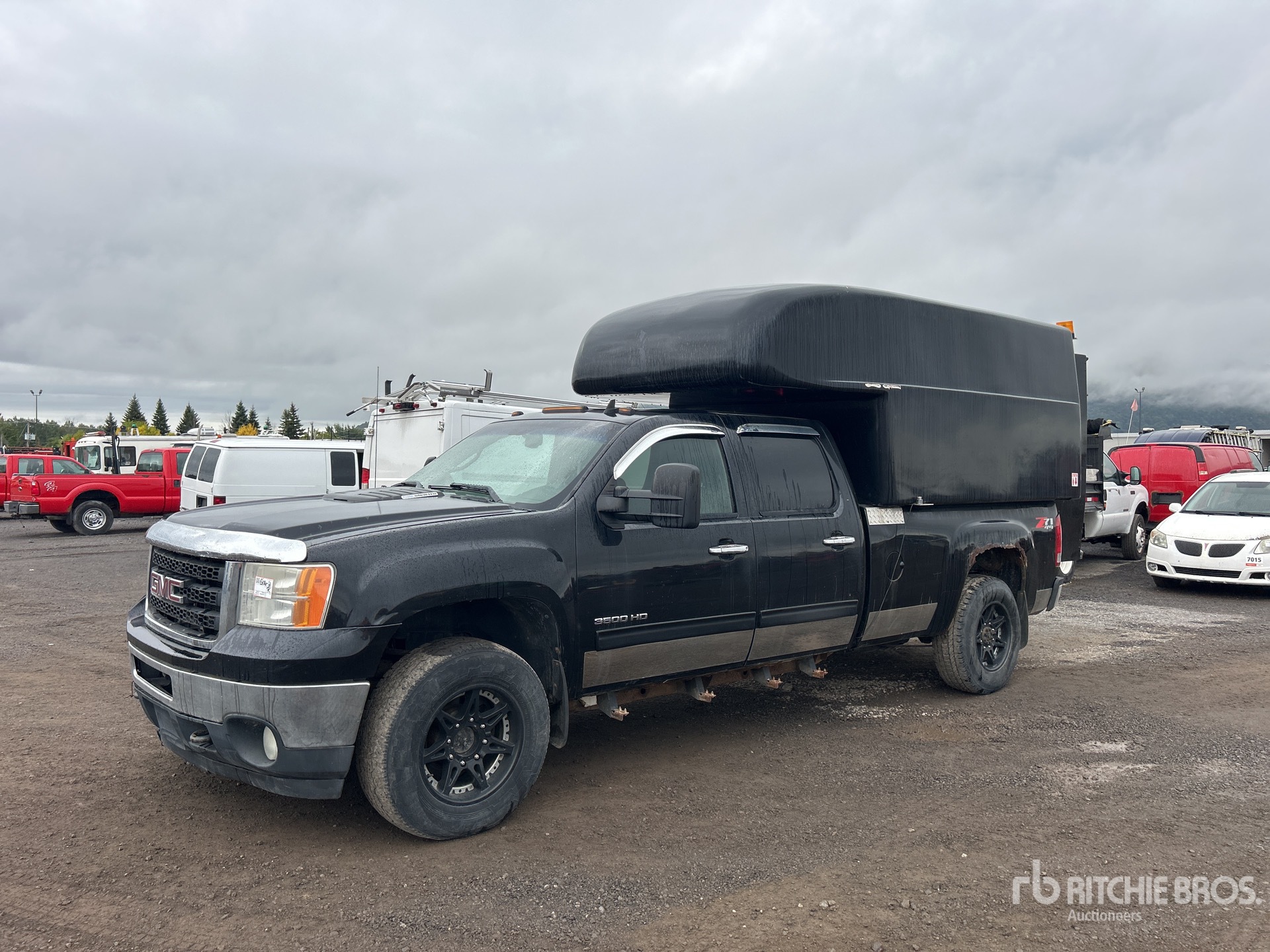 2011 GMC Sierra 3500HD 4x4 Crew Cab Pickup
